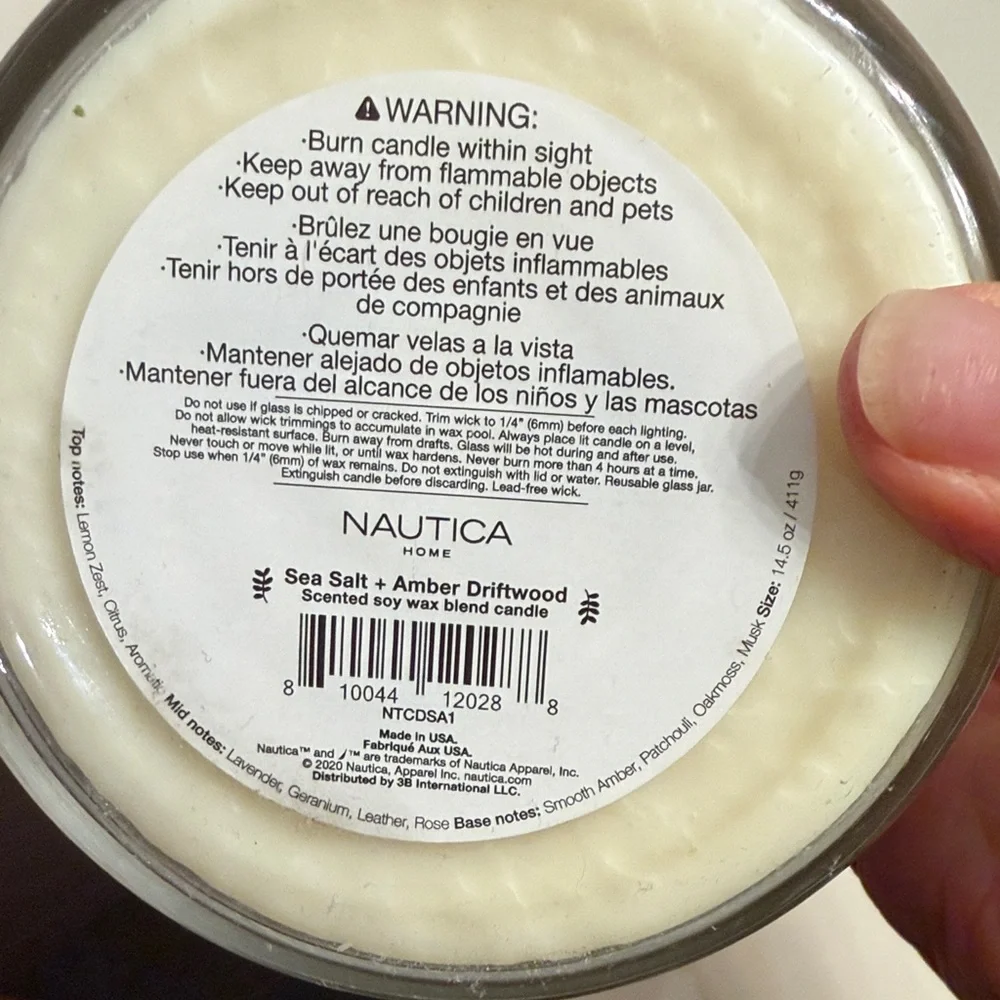 Nautica Sea Salt + Amber Driftwood Aromatic Candle - NIB